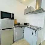 Proche Tram- Parking Prive - 2 Voyageurs * Le Mans