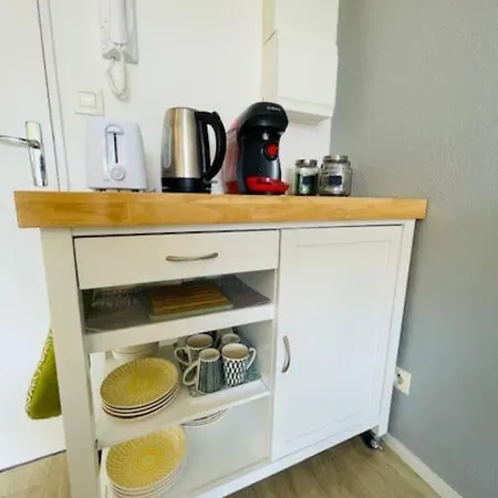 Apartment Studio Proche Tram- Parking Prive - 2 Voyageurs *