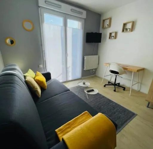 Studio Proche Tram- Parking Prive - 2 Voyageurs * Le Mans