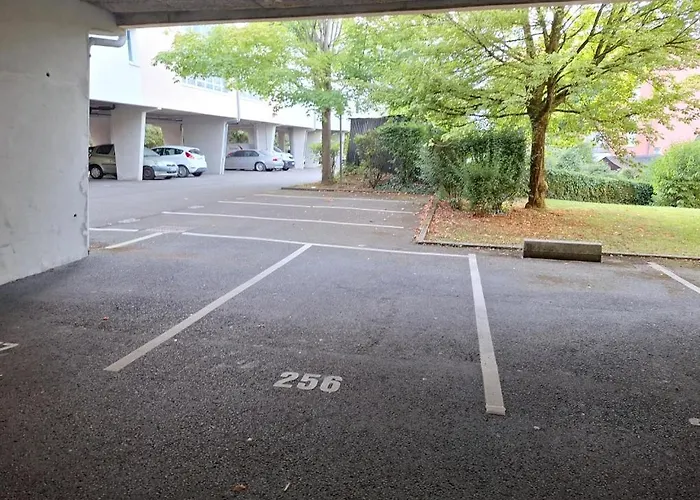 Proche Tram- Parking Prive - 2 Voyageurs Apartment